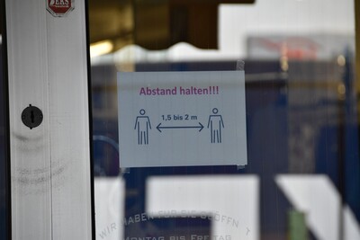 Die Lockerungen können nur bestehen, wenn andere Maßnahmen eingehalten werden.