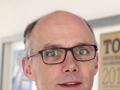 Prof. Dr. med. Mark Lehnert, Chefarzt der Klinik für Unfallchirurgie und Orthopädie. - <i>Foto: Klinikum Hanau</i>