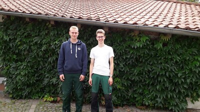 Yannic Dunkel (links) und Elias Ruckriegel absolvieren derzeit ihr FÖJ im Fachdienst Umwelt der Stadt Maintal
