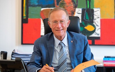 Staatsminister Axel Wintermeyer stellte die Studie zur Entwicklung von Hessen vor