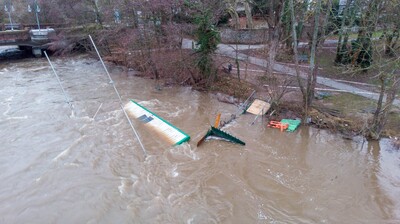 Erneut heißt es Land unter für ein Bootsverleih an der Kinzigmündung in der Brüder-Grimm-Stadt. - <i>Foto: privat</i>