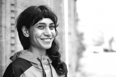 Der Förderpreis geht an Sheree Domingo. - <i>Foto: Schirin Moaiyeri </i>