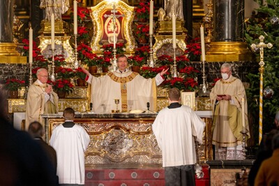 Der Bischof von Fulda, Dr. Michael Gerber, hatte im letzten Jahr die Einsamkeit vieler Menschen in der Coronakrise zum Thema seiner Weihnachtspredigt gemacht.