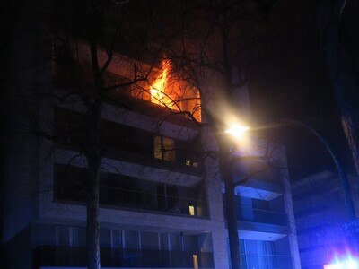 In dieser Wohnung starb Kamran - <i>Foto: Feuerwehr Frankfurt/ Twitter</i>