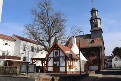 Ein Schmuckstück: das alte Backhäuschen in Oberdorfelden.