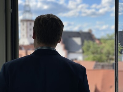 Gemeinsam mit KINZIG.NEWS lässt Oehl die ersten 222 Tage seiner Zeit als Bundestagsabgeordneter Revue passieren