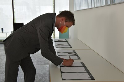 Das gehört zu jeder Sitzung: die Teilnehmerliste