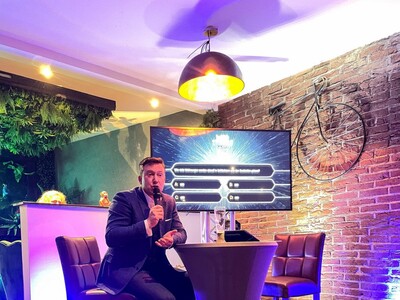 Bürgermeister Matthias Möller war bei Frag doch mal die Stadt For Future bestens aufgelegt.