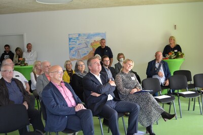 Zur feierlichen Eröffnung mit Schlüsselübergabe sprach Oberbürgermeister Claus Kaminsky zu zahlreichen Gästen aus Politik und Gesellschaft.