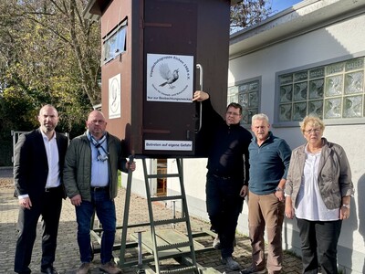 Auf völliges Unverständnis trifft bei Bürgermeister Andreas Bär und Erstem Stadtrat Rainer Vogel der erneute Vandalismus am Beobachtungsturm in der Nidderaue bei Eichen.