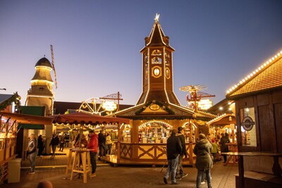 Der Weihnachtsmarkt wird am Montag, 21. November, eröffnet und täglich bis einschließlich Donnerstag, 22. Dezember, von 11 bis 21 Uhr zum Budenzauber einladen. - <i>Archivfoto: KN/Tobias Rehbein</i>