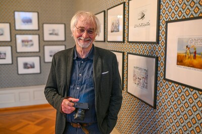 Der Preisträger des 5. Ludwig Emil Grimm-Preises Klaus Stuttmann - <i>Foto: Stadt Hanau/Moritz Göbel</i>
